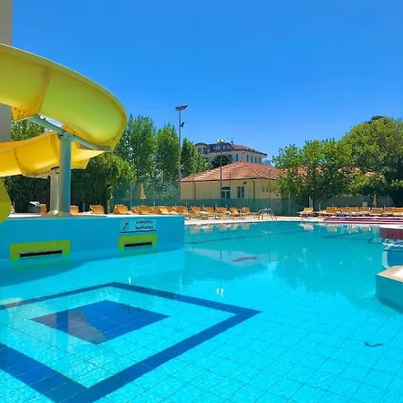 Hotel Caravel 3*