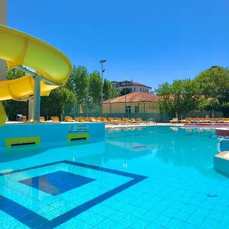 Hotell Caravel 3*