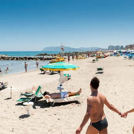 Ξενοδοχείο Caravel