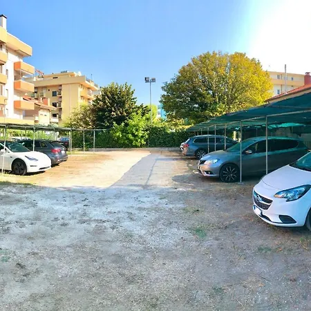 Caravel Hotel 3*