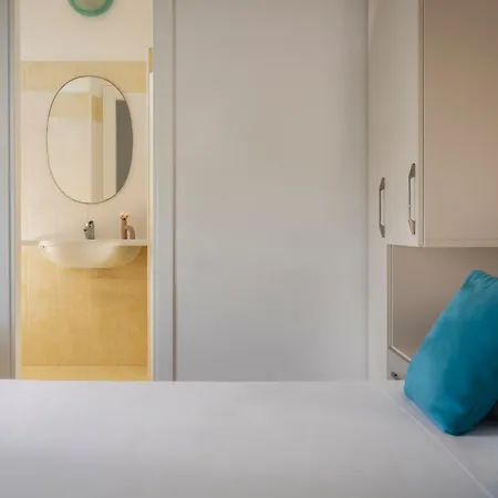 Caravel Szálloda 3*