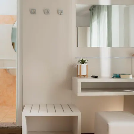 Caravel Ξενοδοχείο 3*