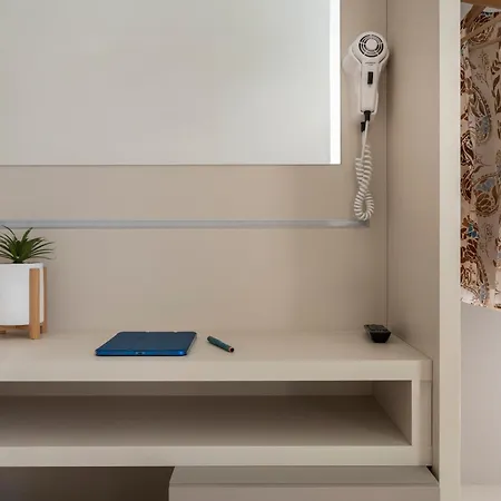 Ξενοδοχείο Caravel