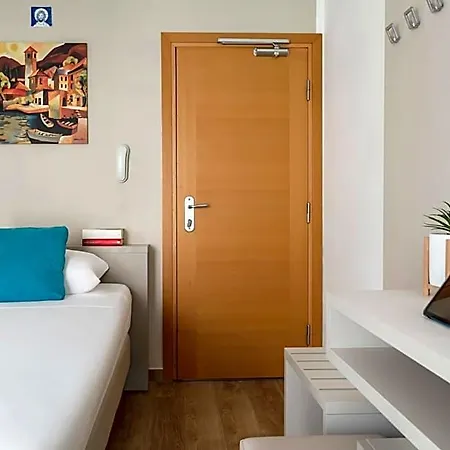 Hotel Caravel 3*