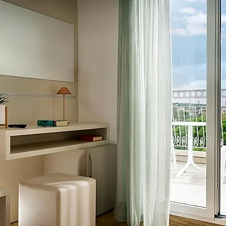 Hotel Caravel