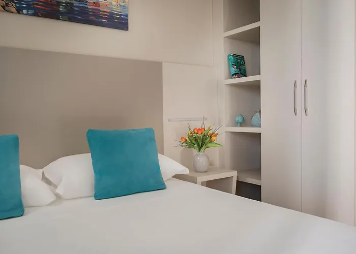 Caravel Hotell 3*